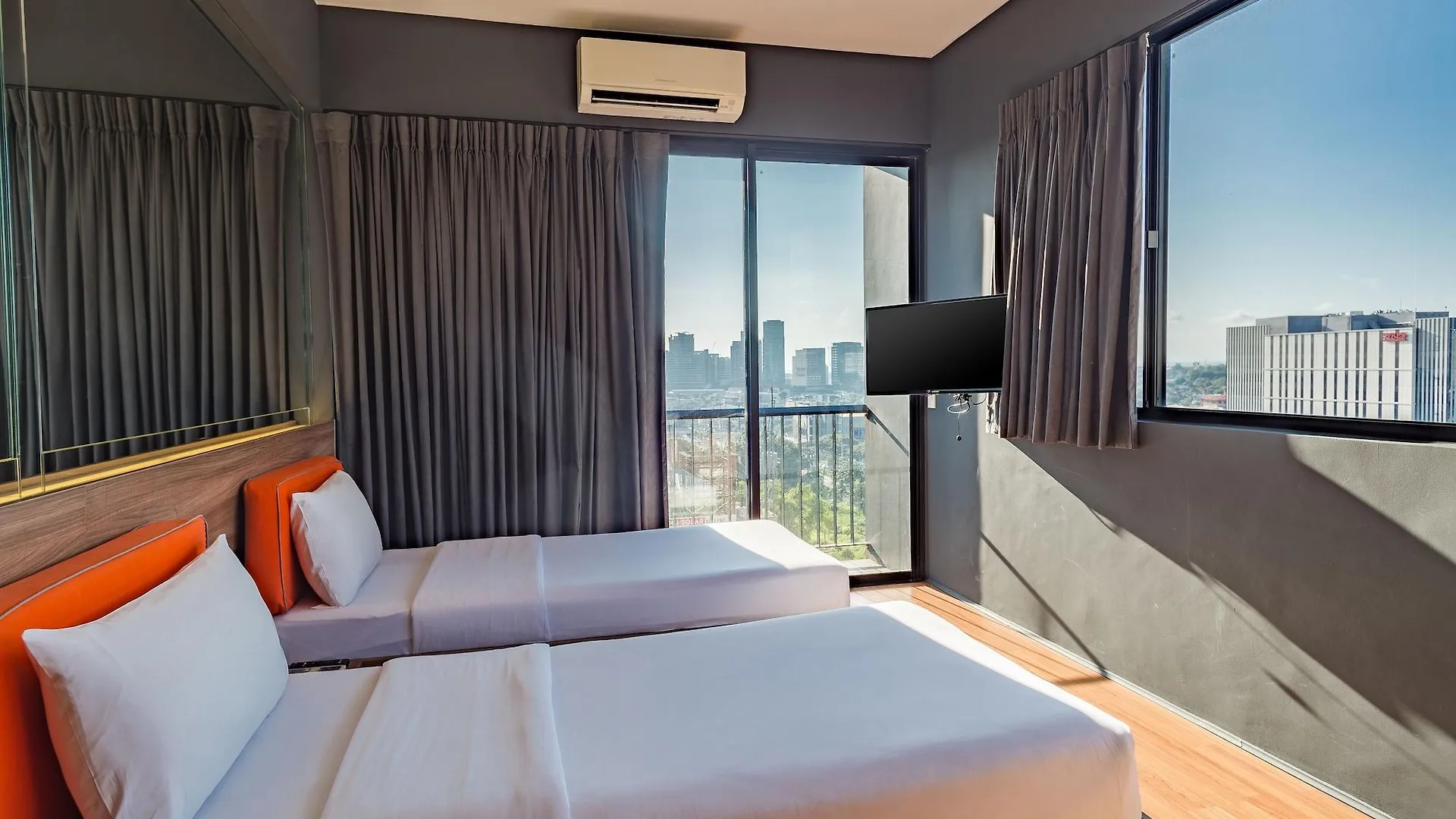 Azumi Boutique Hotel Manila 4*,