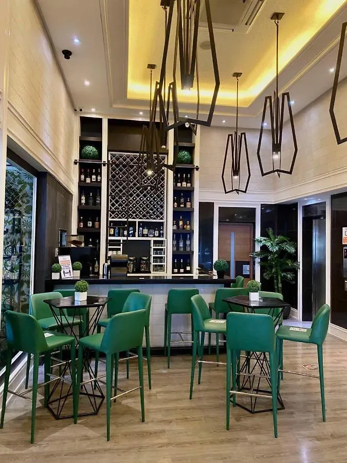Azumi Boutique Hotel Muntinlupa City 4*,  Philippines