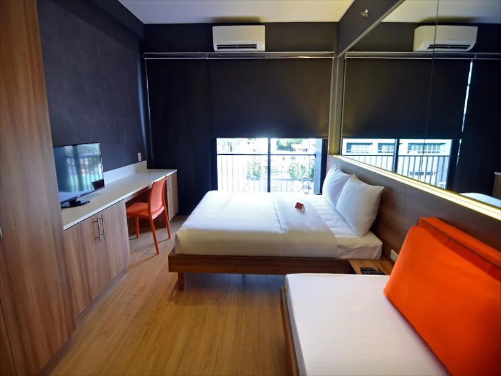 Azumi Boutique Hotel Muntinlupa City