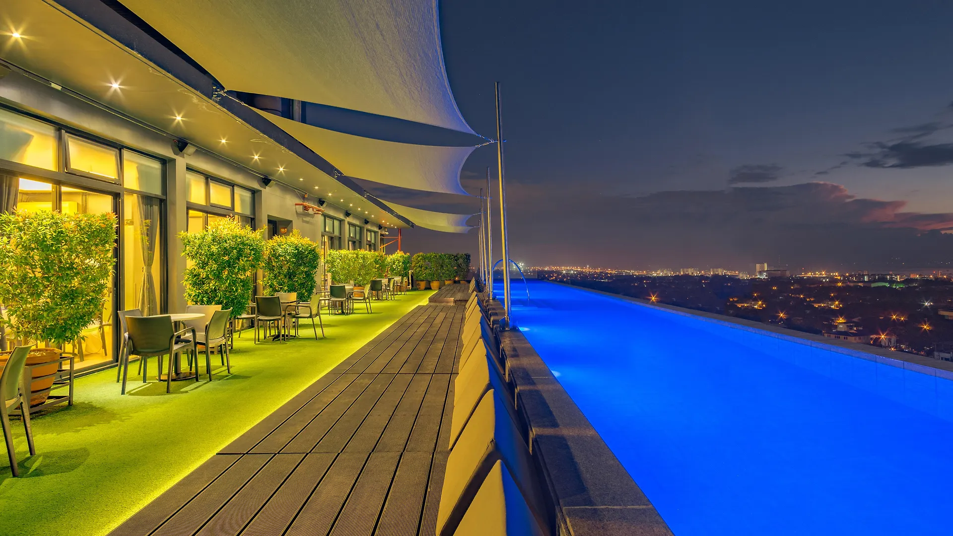 Azumi Boutique Hotel Muntinlupa City