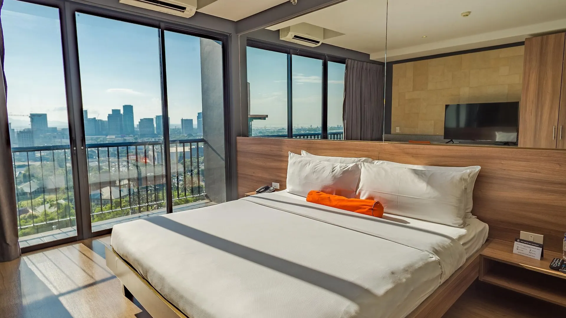 Azumi Boutique Hotel Muntinlupa City
