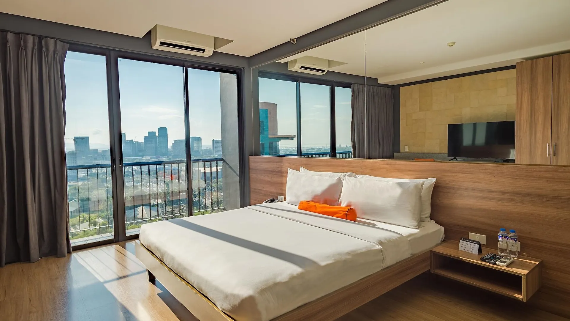 Azumi Boutique Hotel Muntinlupa City