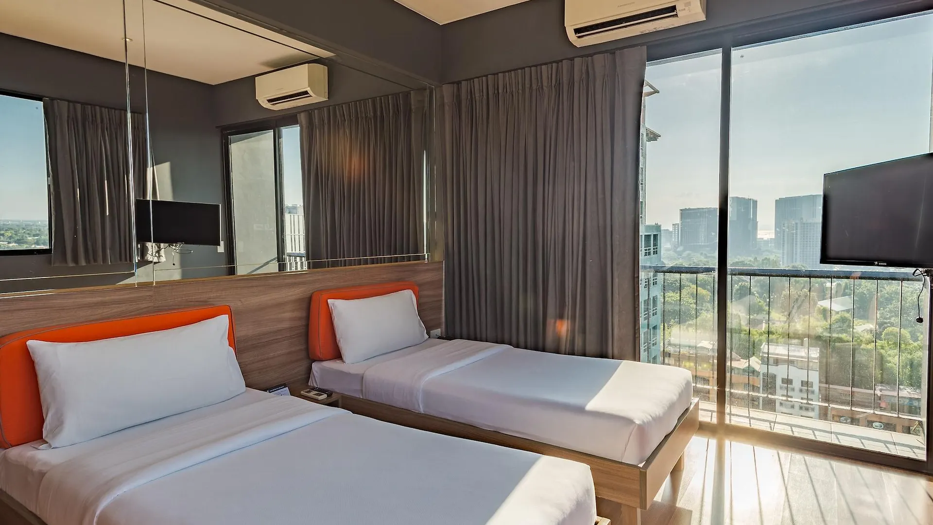 Azumi Boutique Hotel Muntinlupa City 4*,  Philippines