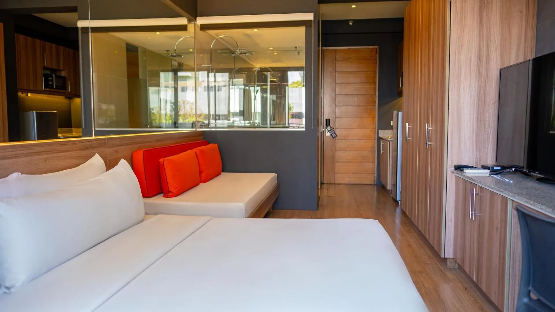 Azumi Boutique Hotel Muntinlupa City