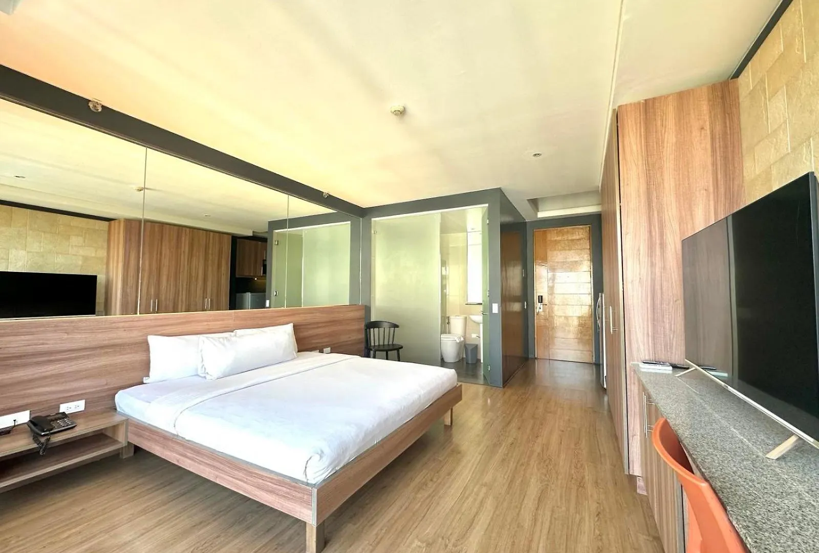 Azumi Boutique Hotel Muntinlupa City