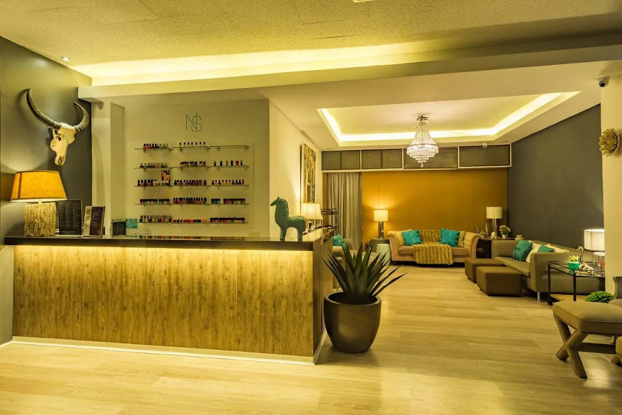 Azumi Boutique Hotel Muntinlupa City 4*,  Philippines