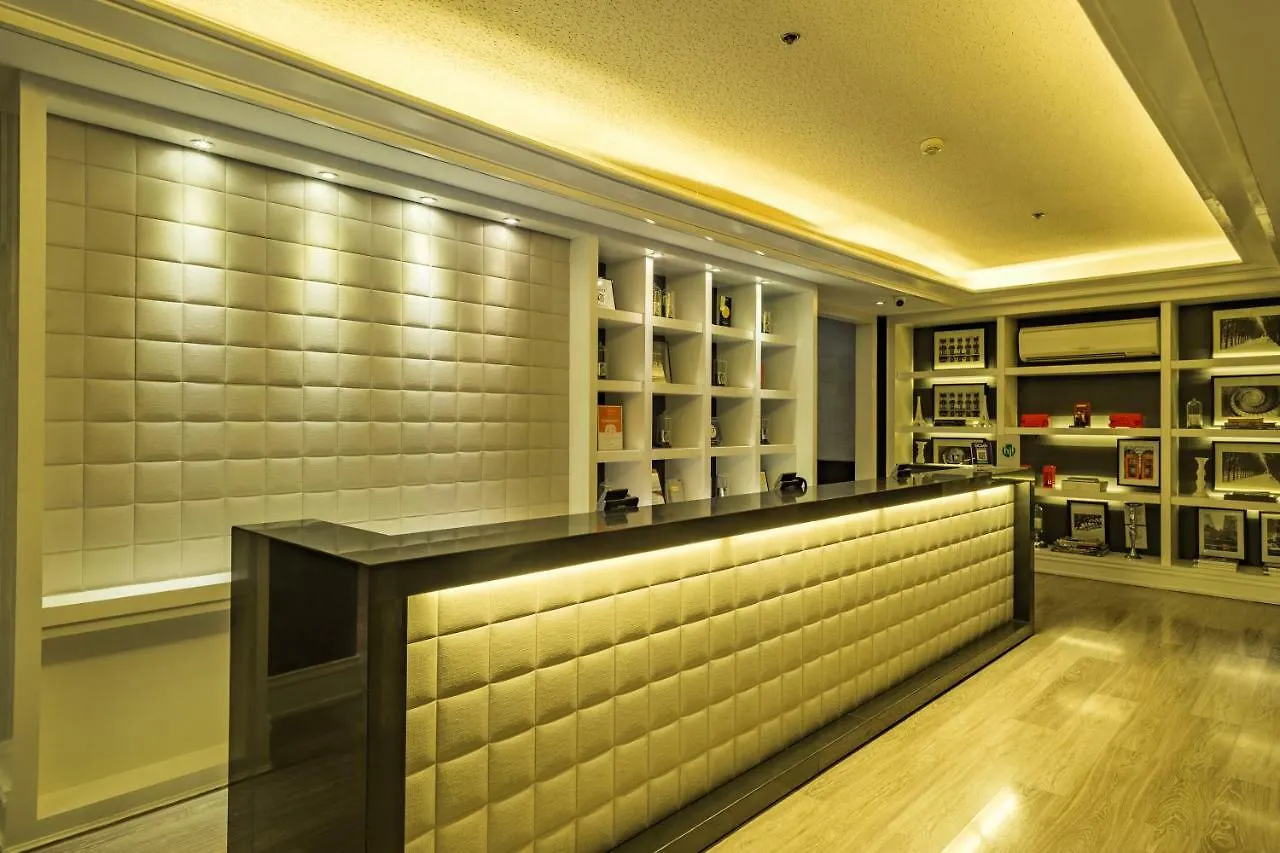 Azumi Boutique Hotel Muntinlupa City